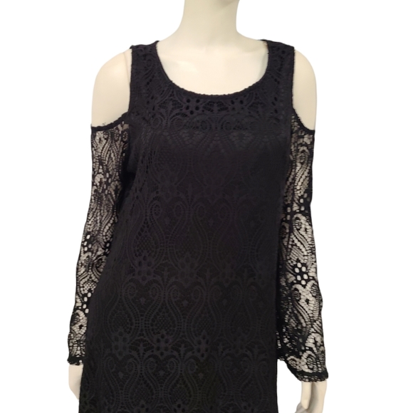 Ultra Flirt Black Lace Cold Shoulder Dress size 1X - Picture 5 of 7